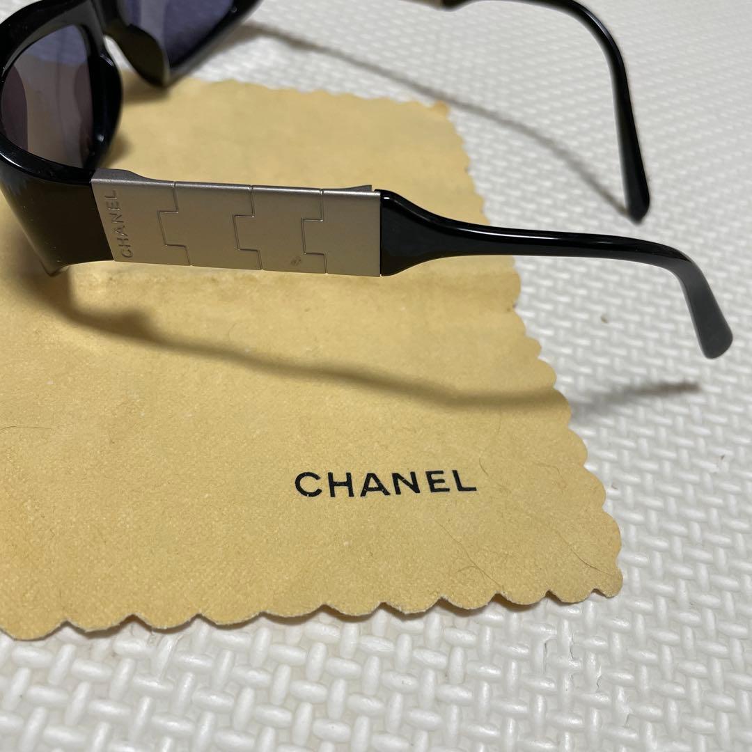 CHANEL　シャネル　サングラス　黒　ケース付き　ヴィンテージ