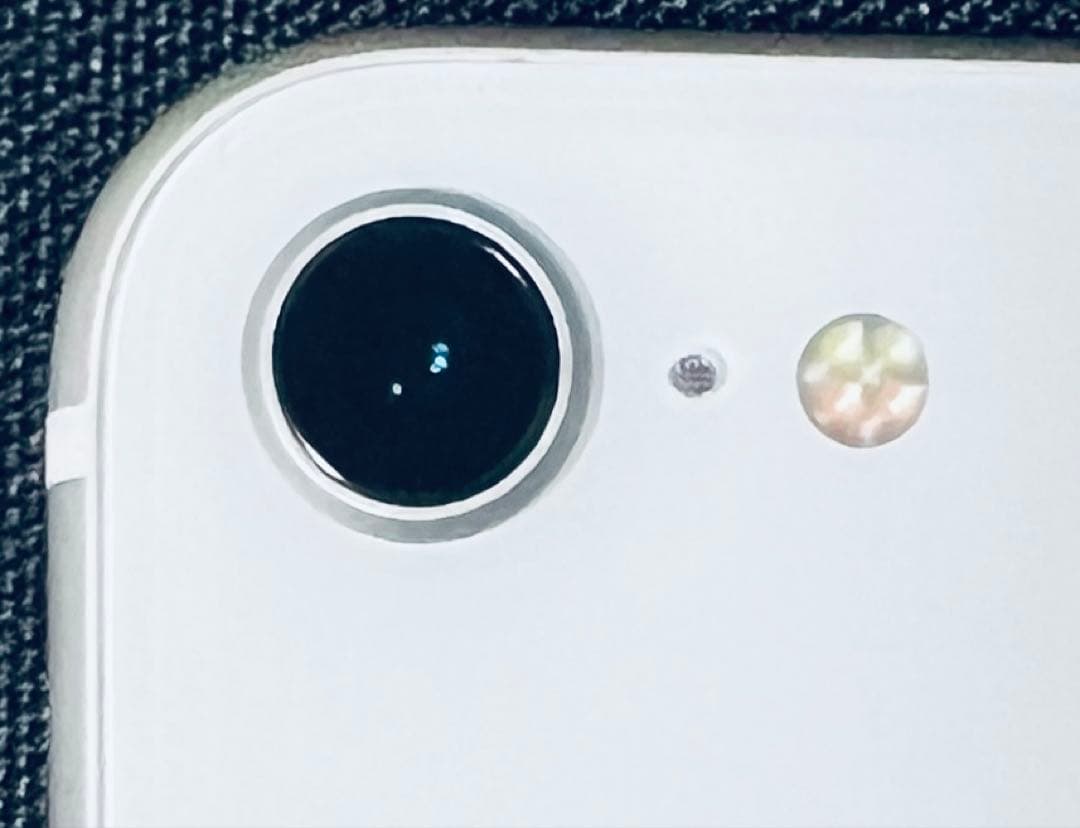 【美品】iPhone SE第2世代 本体