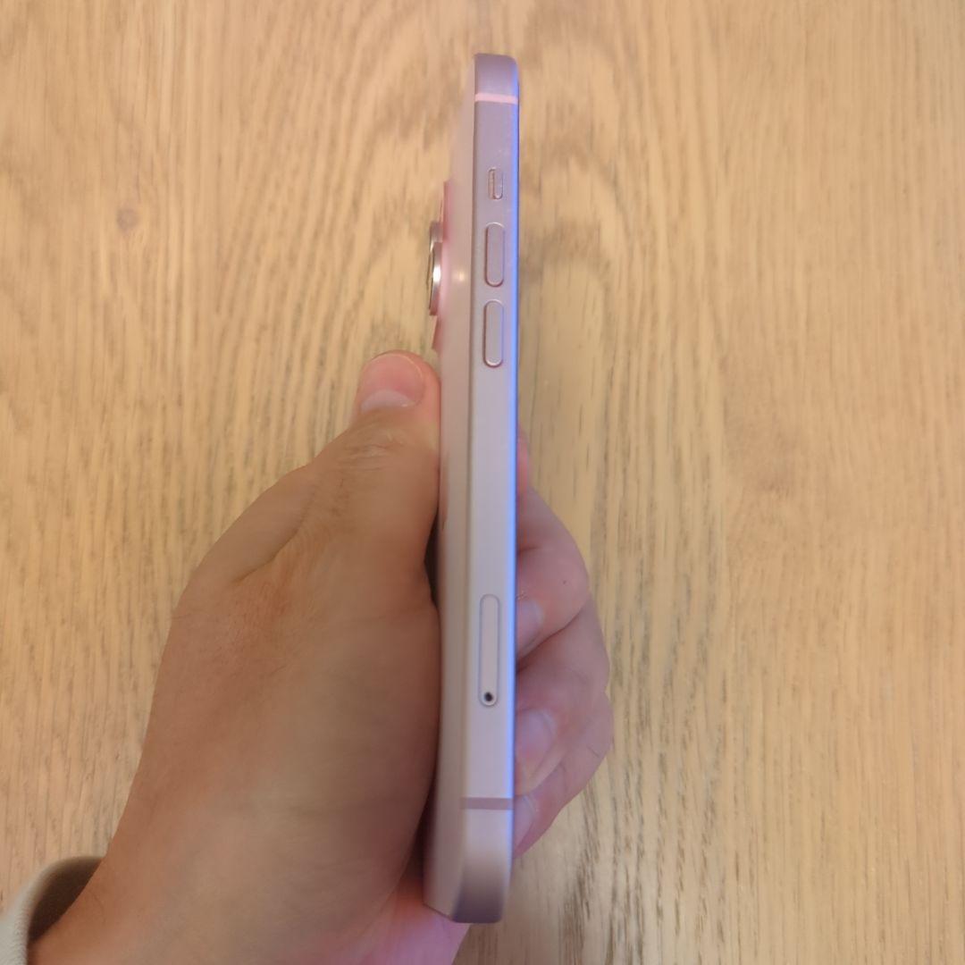 【美品】iPhone 15 ピンク 本体