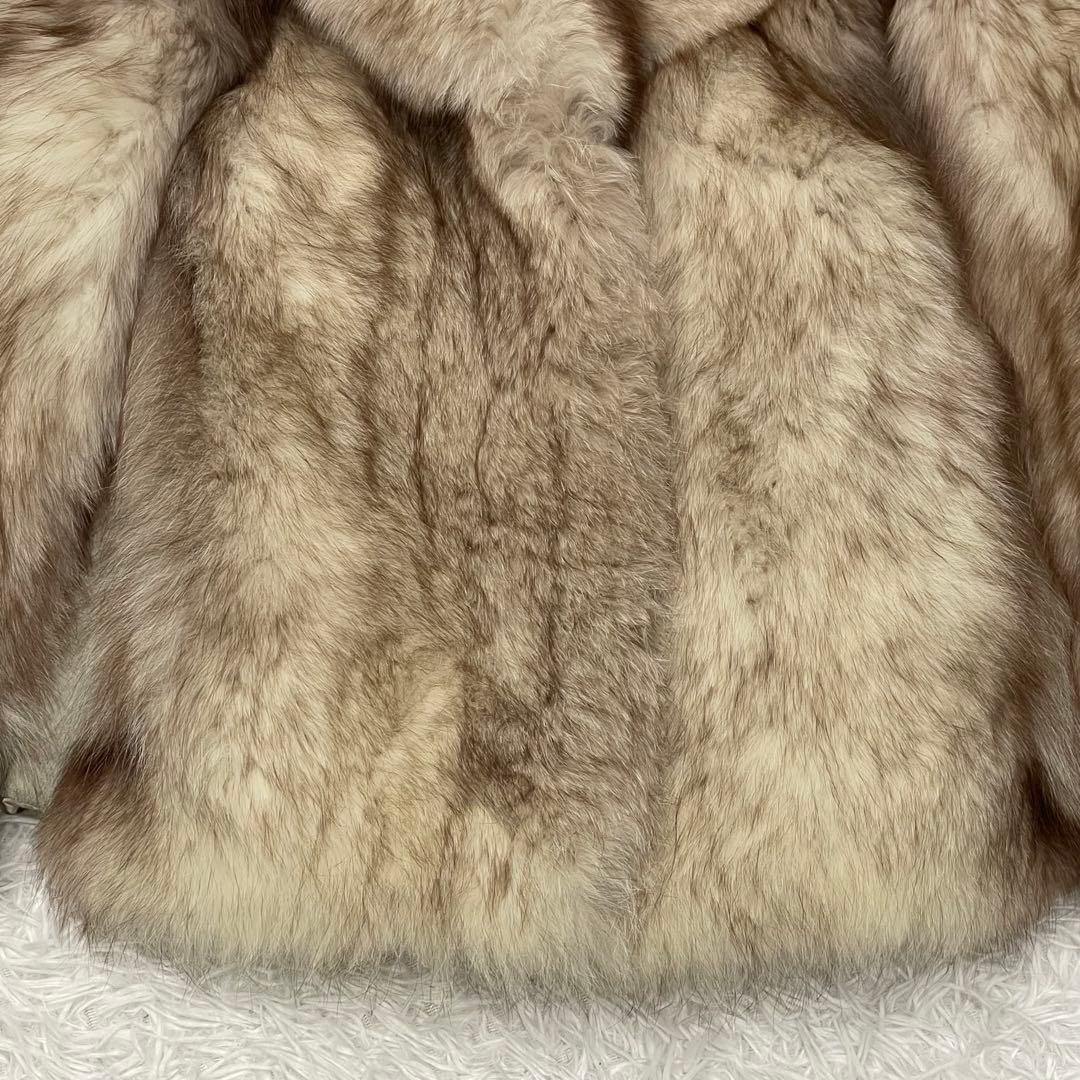 EMBA ブルーフォックス　ファーコート 毛皮　高品質　日本製　ベージュ 11号