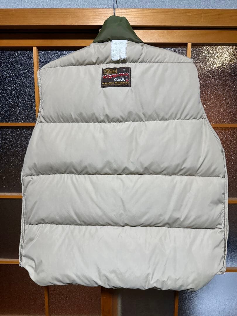 ショウジ　Walls ダウンベスト
