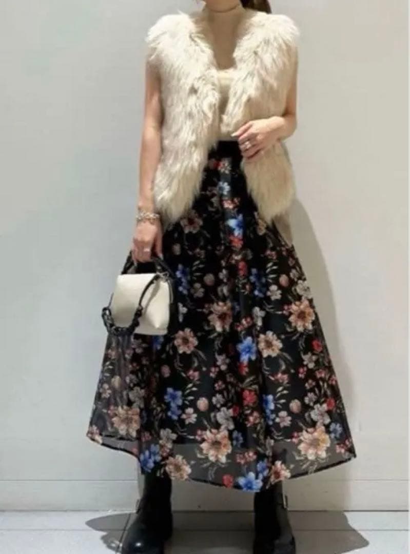 即日発送◎アルアバイル　ルルウィルビー フェイクファードッキングショートジレ