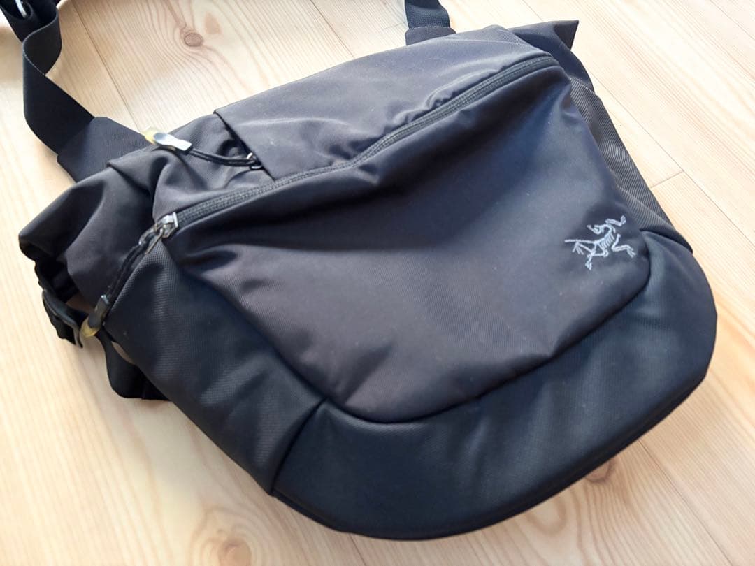 ARC’TERYX MISTRAL 8 ショルダーバッグ ブラック 廃盤