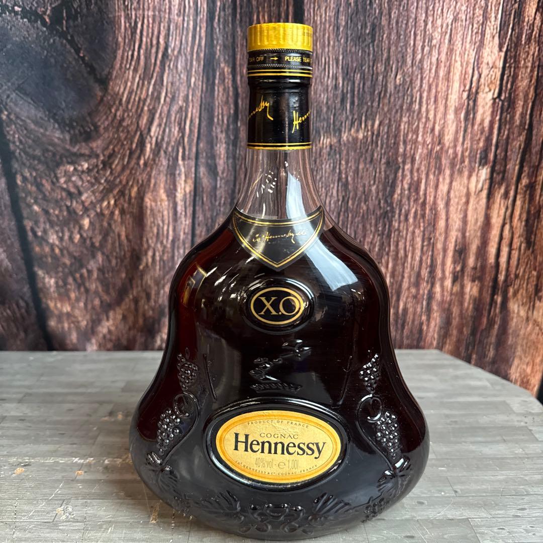 ヘネシーＸＯ 1000m l 金キャップ箱付 未開封保管品