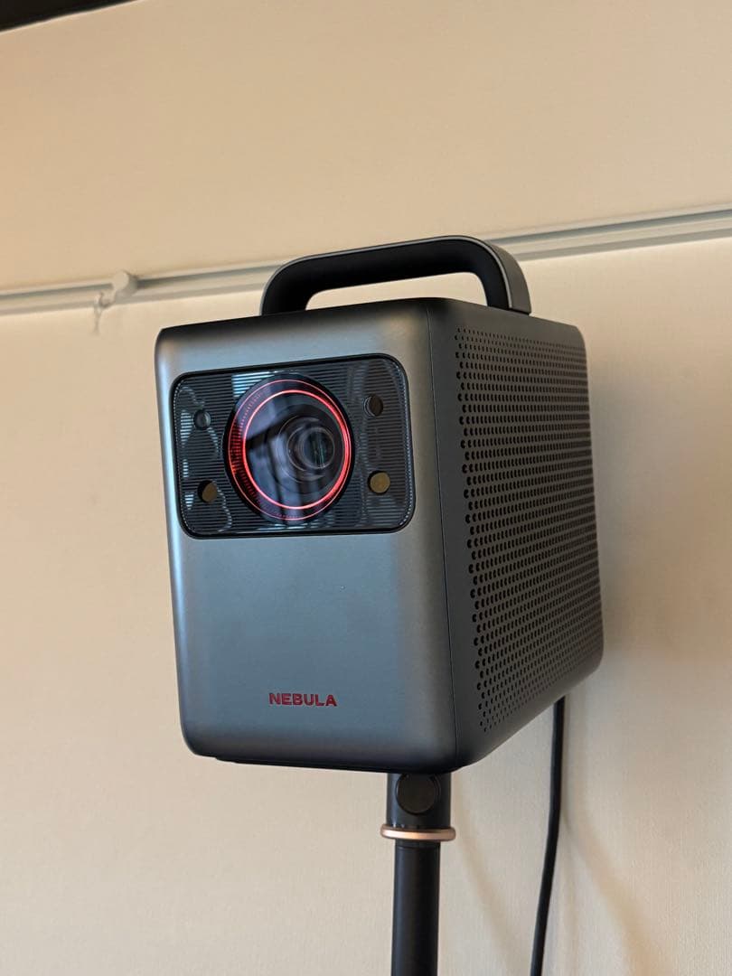 NEBULA cosmos lazer 4kプロジェクター ハンドル付き グレー