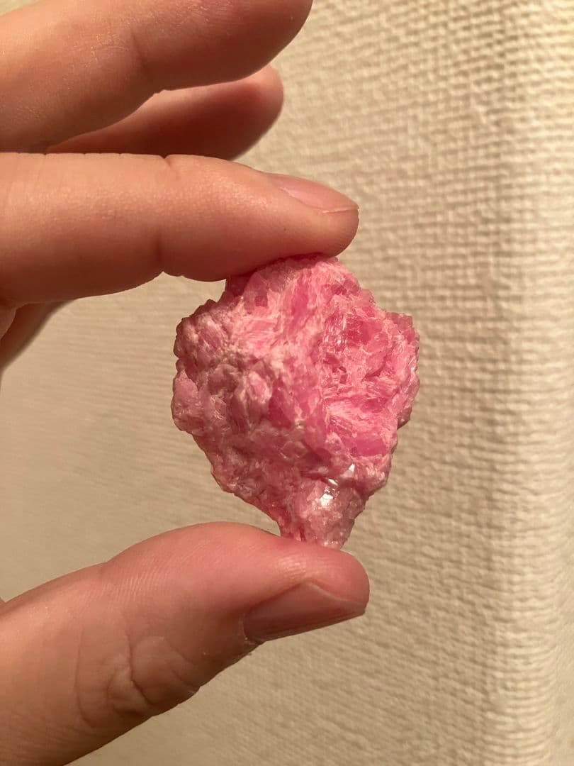 高品質‼️コレクションサイズ‼️北海道稲倉石鉱山産　ロードクロサイト原石