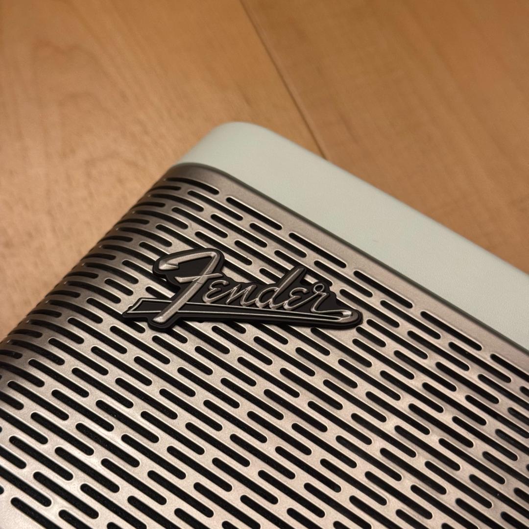 Fender NEWPORT ニューポート