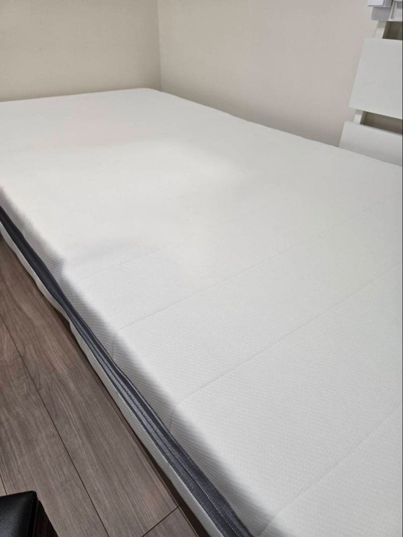 頼める発送　直接受渡可能　美品　エアウィーヴ ベッドマットレス S02 シングル