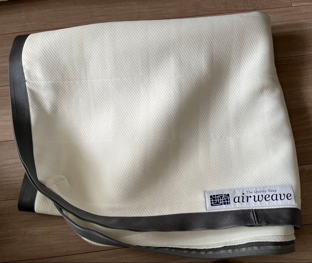 頼める発送　直接受渡可能　美品　エアウィーヴ ベッドマットレス S02 シングル