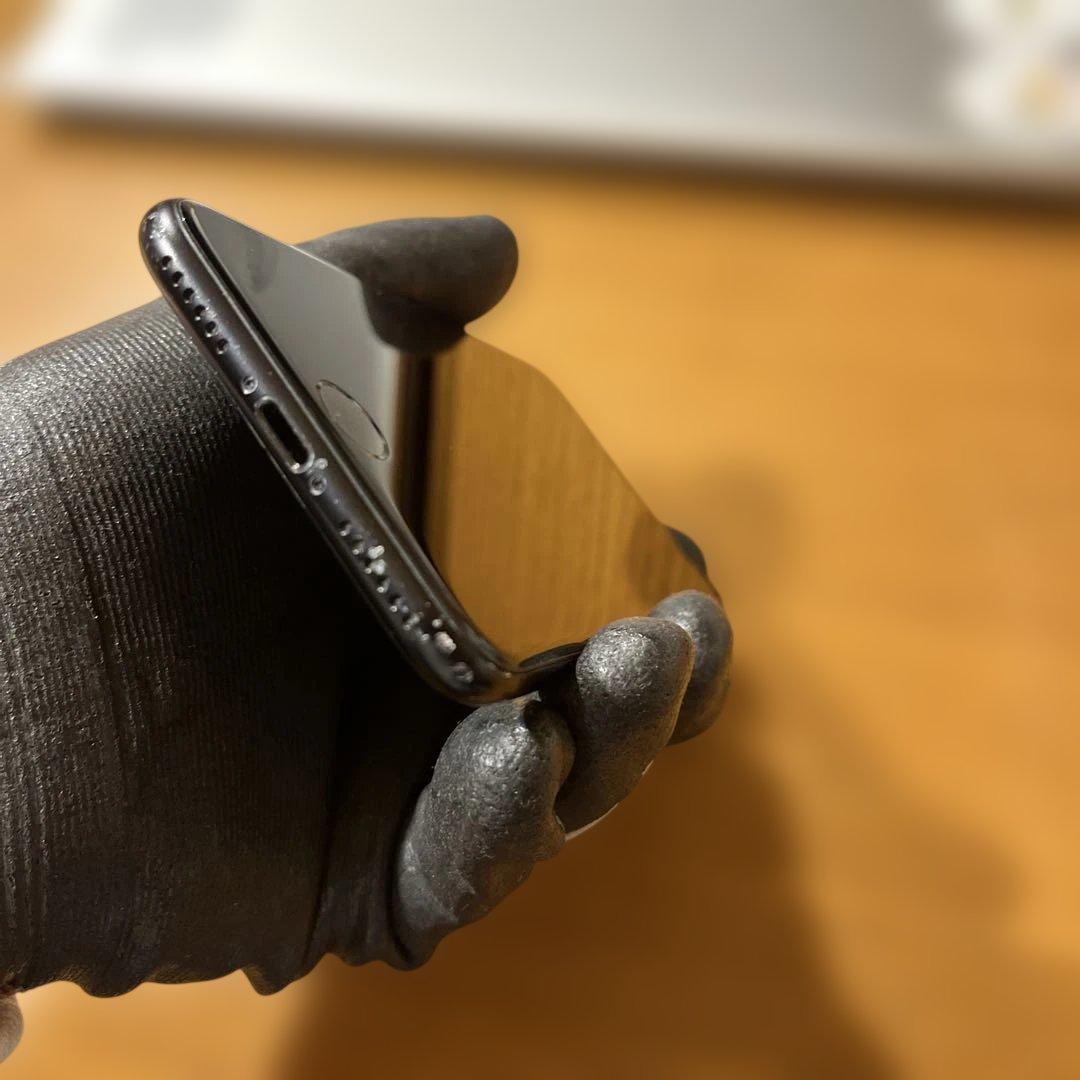 iPhone SE (第2世代) 128GB SIMフリー