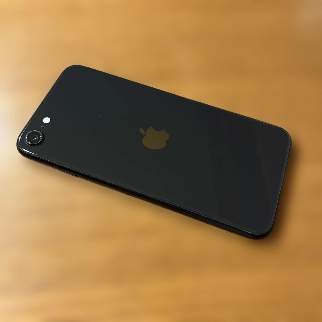 iPhone SE (第2世代) 128GB SIMフリー