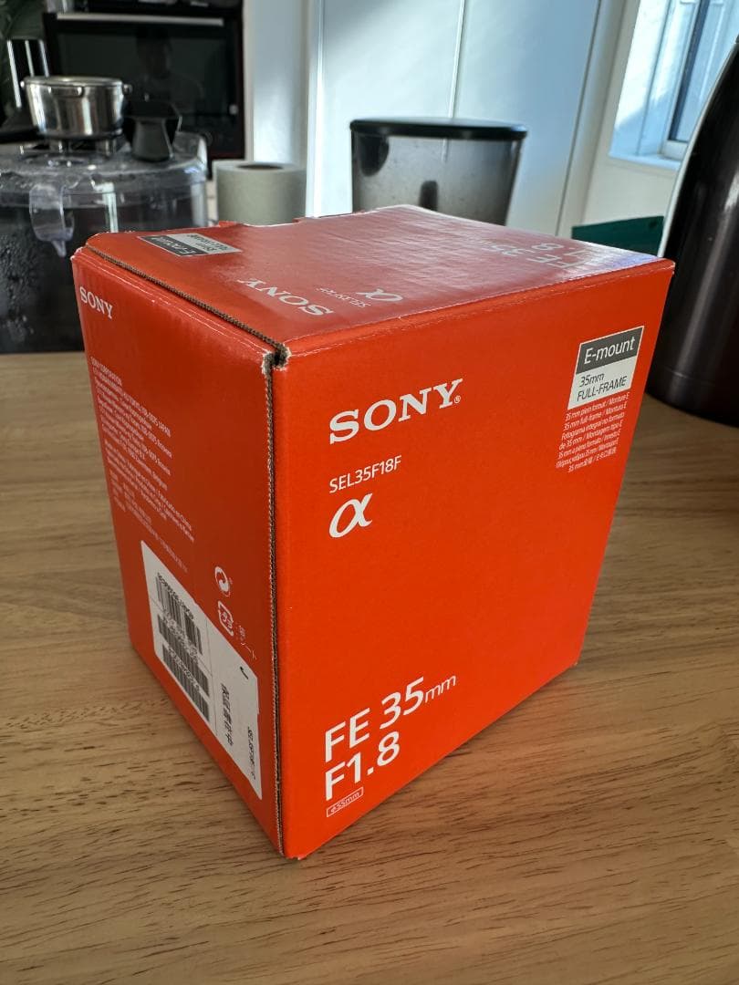 SONY ソニー　FE 35mm f1.8　レンズ
