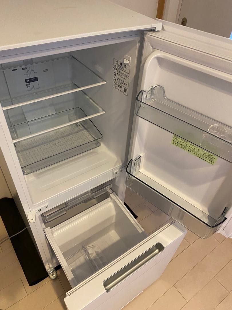 SHARP 冷蔵庫 SJ-GD15H-W 2021年製　単身用冷蔵庫