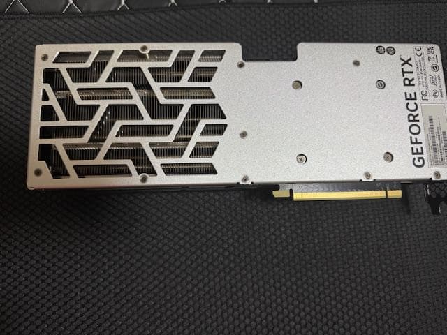 グラフィックボード・グラボ・ビデオカード PALiT GeForce RTX4070Ti(12GB)