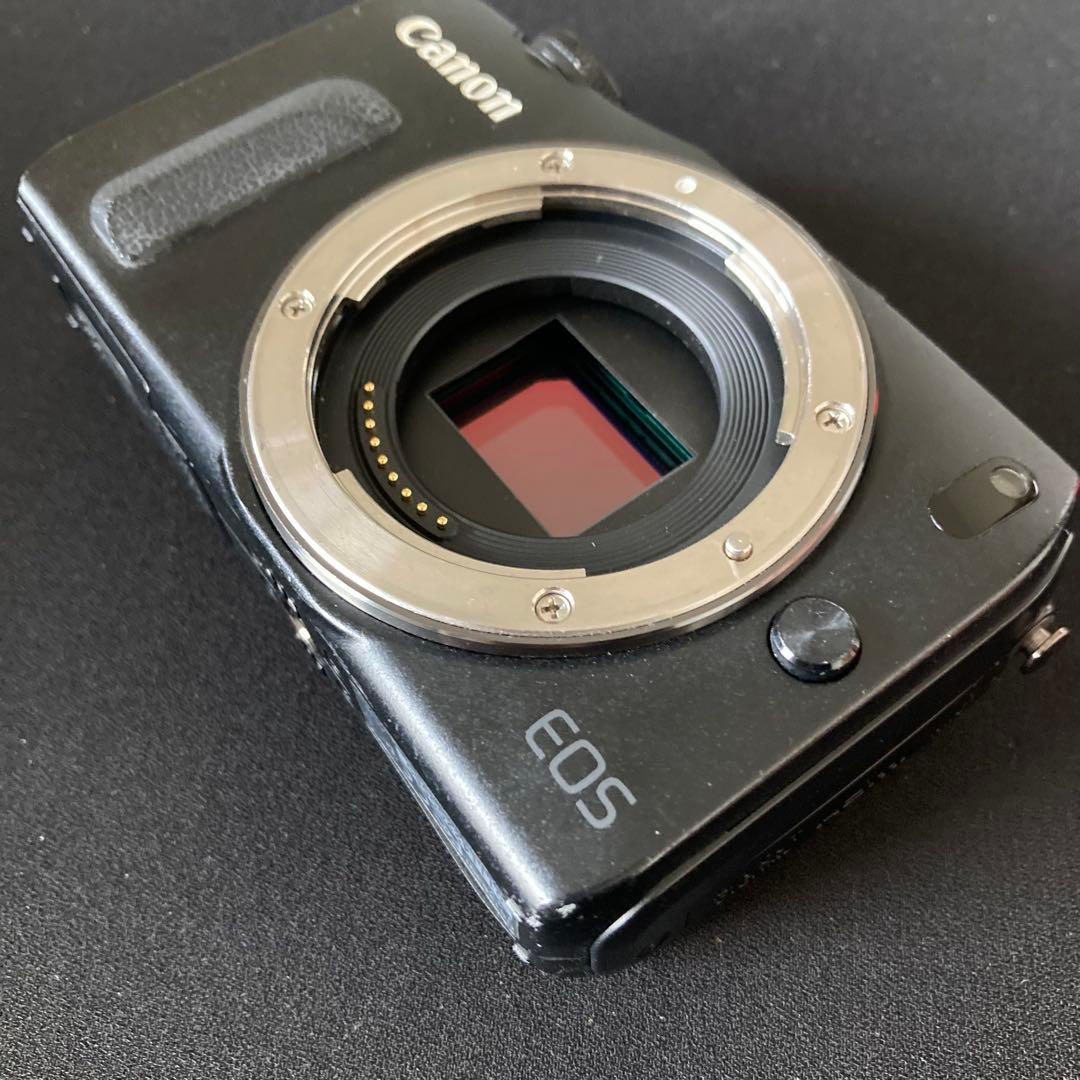Canon EOS M ブラック 初代 ミラーレス デジタルカメラ