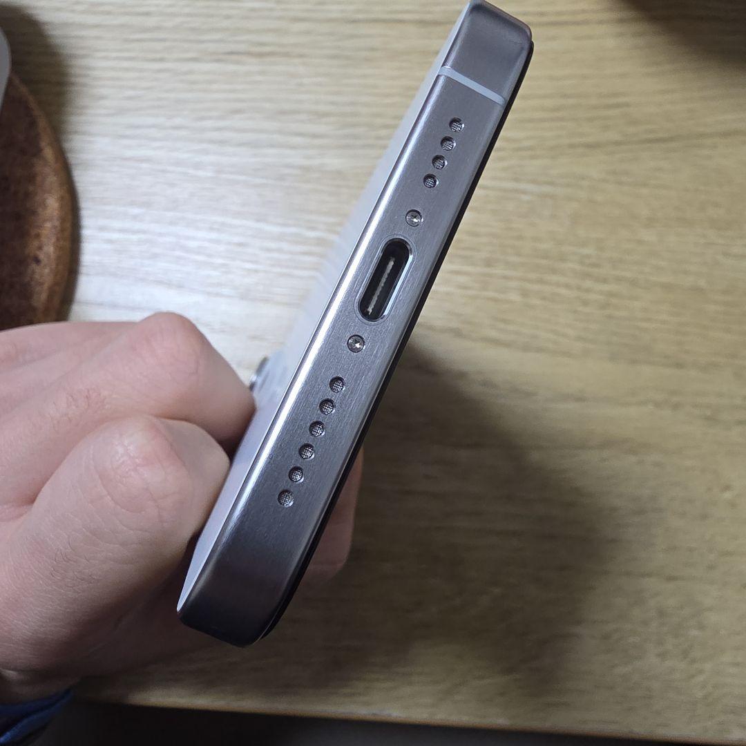 iPhone 15Pro maxホワイト 電池容量100% おまけ付