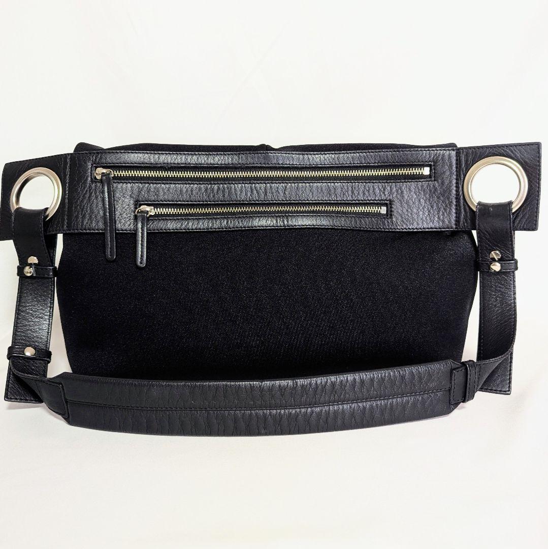 美品◎kawa-kawa hatome ボディバッグ 牛革 斜め掛け L 黒