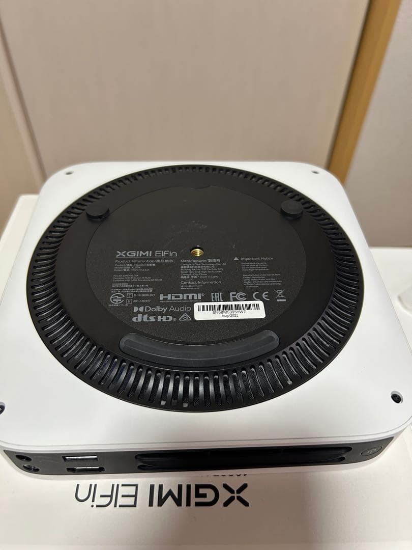 プロジェクター XGIMI Elfin 1080P  Smart Projector