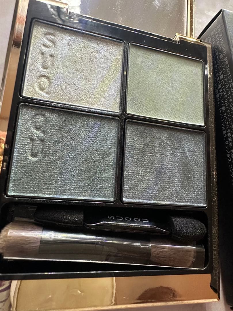 SUQQU シグニチャーカラーアイズ143 俄雪