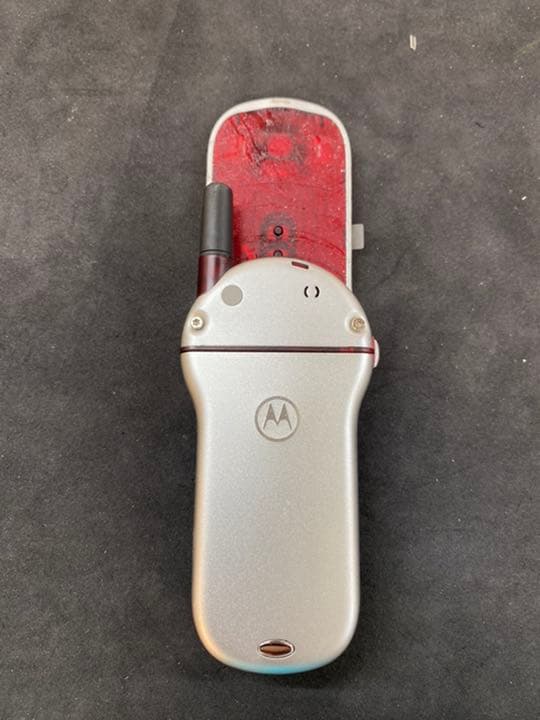 Motorola 日本未発売　V70 コレクター品