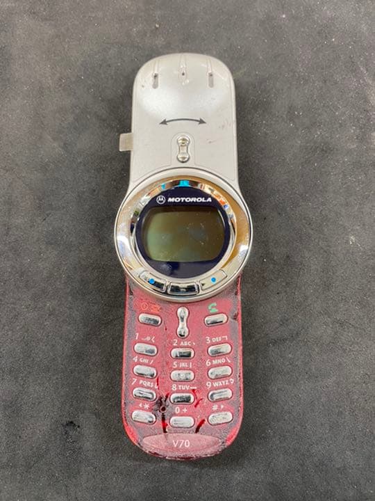 Motorola 日本未発売　V70 コレクター品