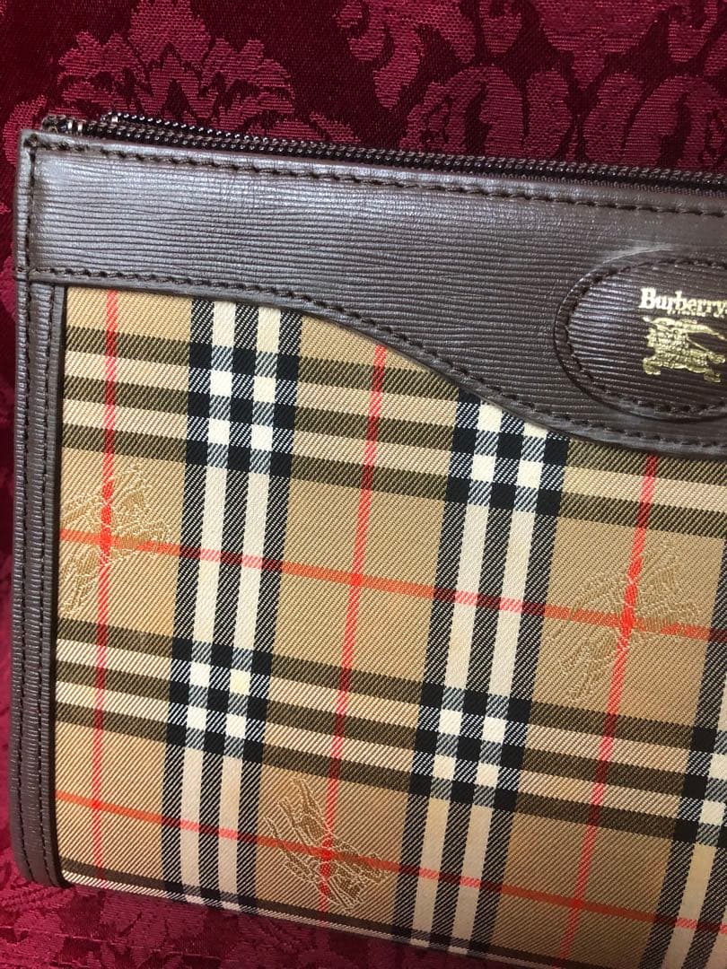 【極美品】バーバリー★ノバチェック★シャドーホース★ホースロゴ★クラッチバッグ