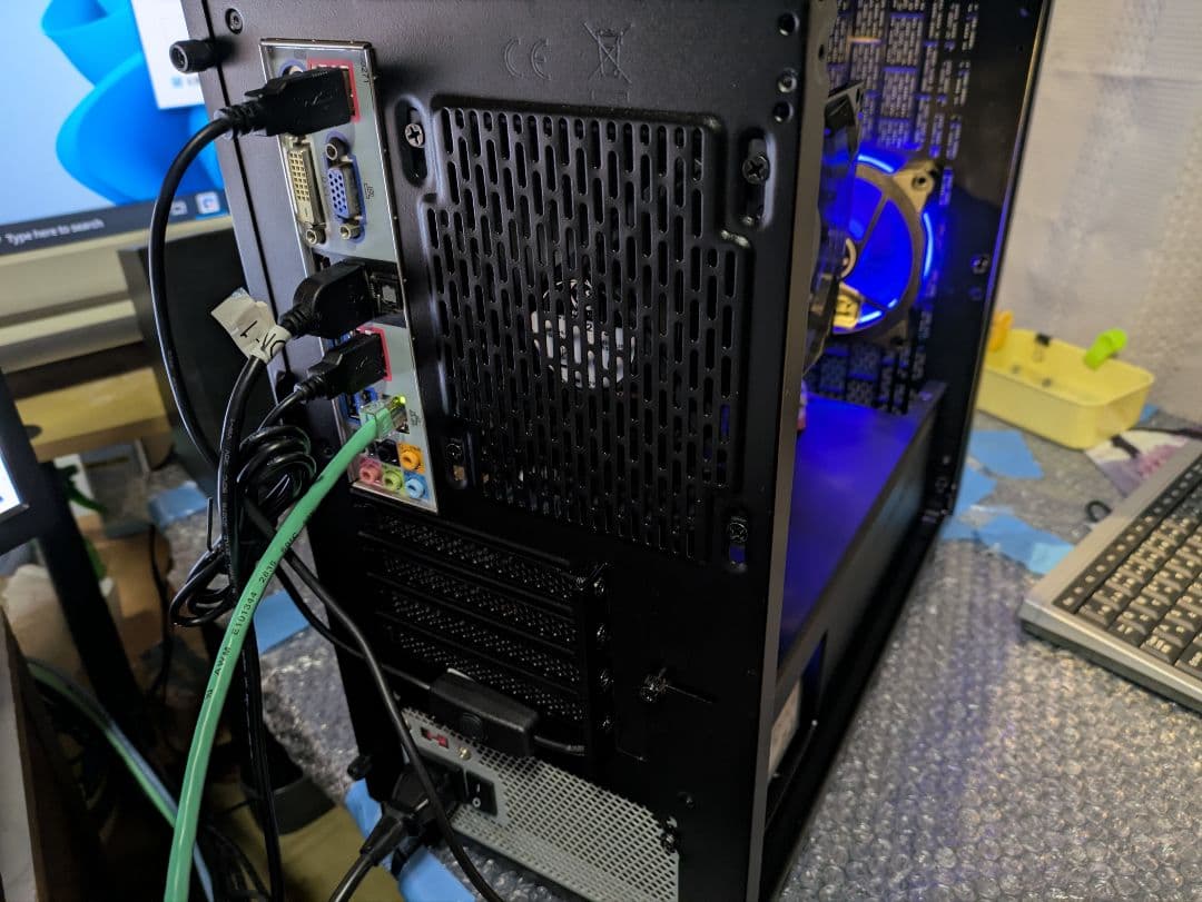 №85、ガンダムシリーズ①、i7-2600k、M8G、Linux_Q4OS