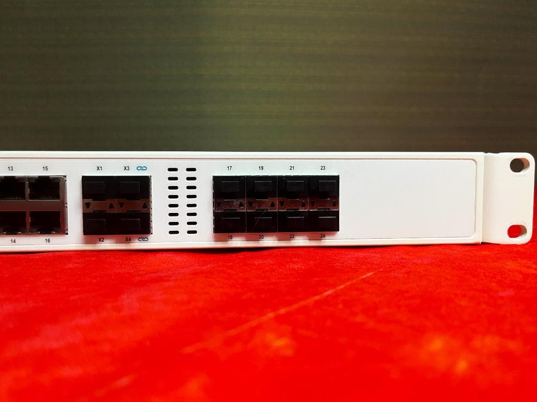 ■ ファイアウォール Fortinet Fortigate 200F ② 動作品
