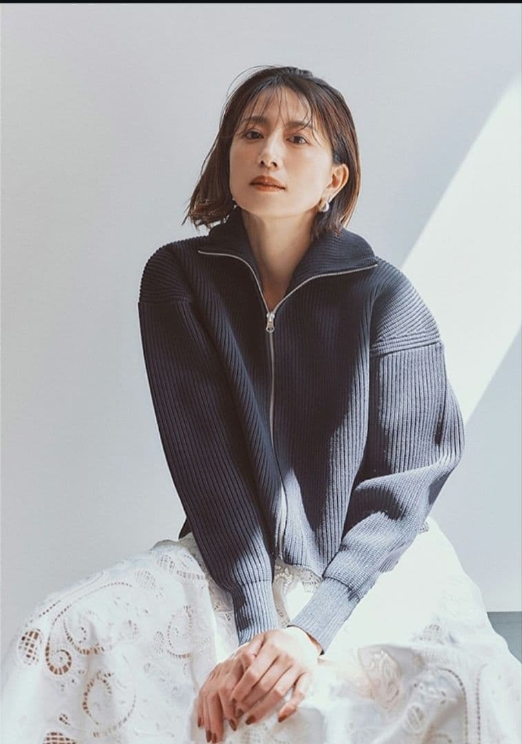 FORME 25AW 東原亜希　ジップニットカーデ