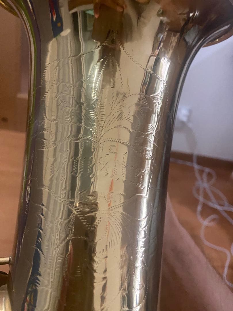 テナーサックス　値下げ中　ブッシャー　セルマー　ケース付