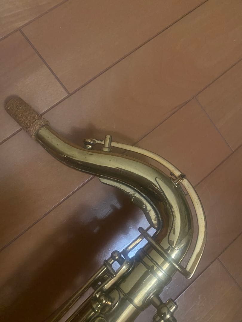 テナーサックス　値下げ中　ブッシャー　セルマー　ケース付