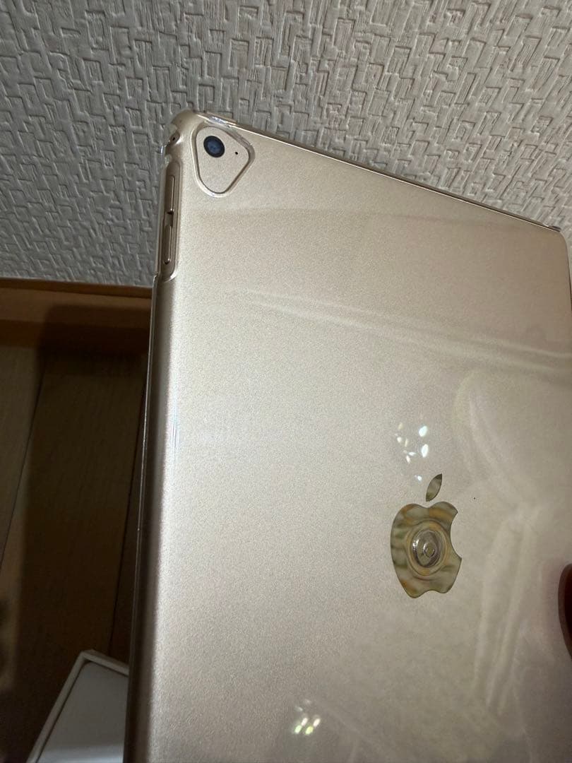 【美品】iPad Air2 128GB ゴールド　Wifiモデル9.7インチ箱付