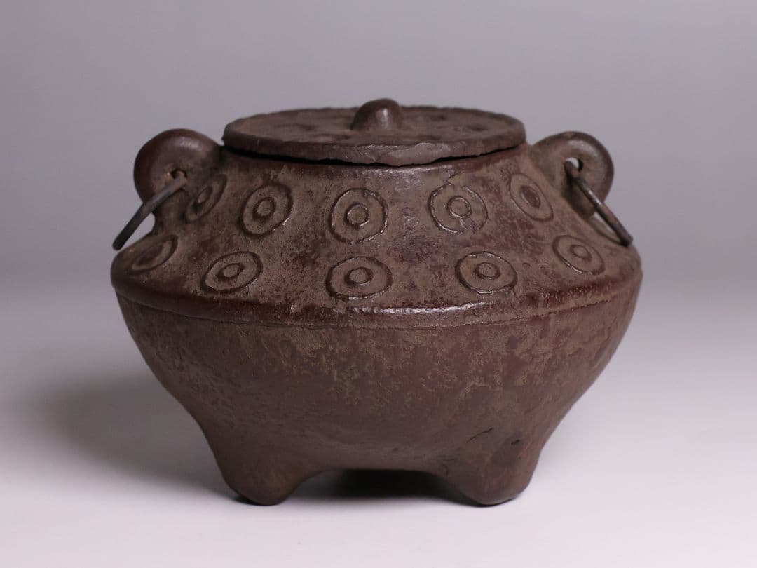 大國造 丸形香炉 三足 耳付 鉄製 共箱 香爐 時代【MB25】