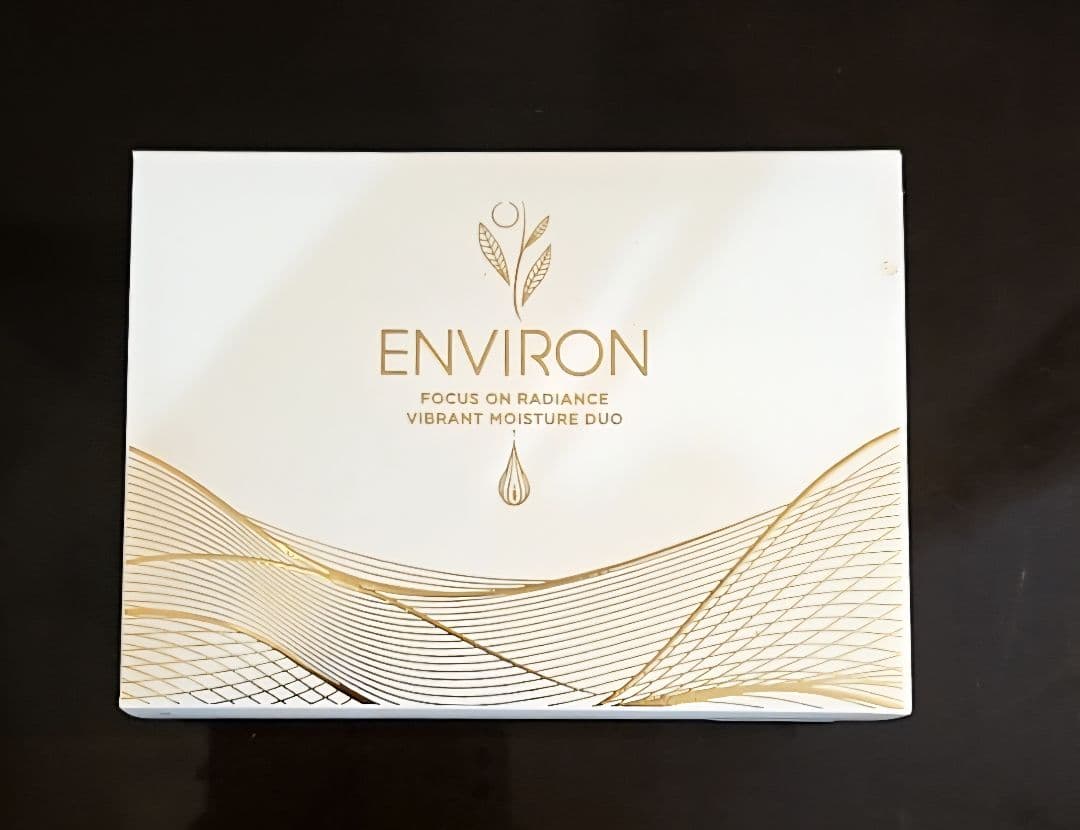 エンビロン☆ フォーカスオンラディアンス ヴァイブラントモイスチャーデュオ