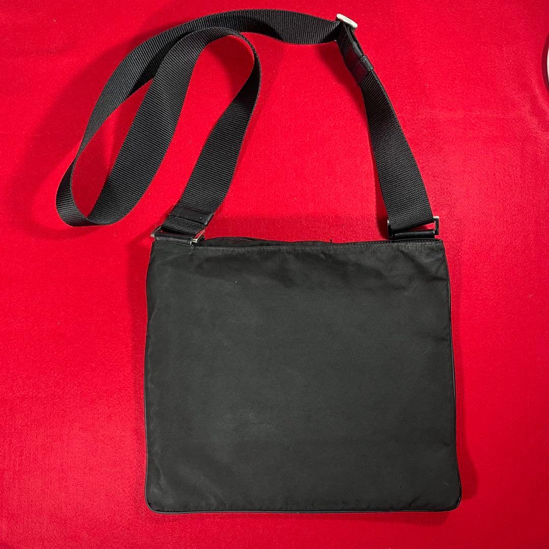 PRADA プラダ　ショルダーバッグ サコッシュ　ナイロン　黒　ヴィンテージ