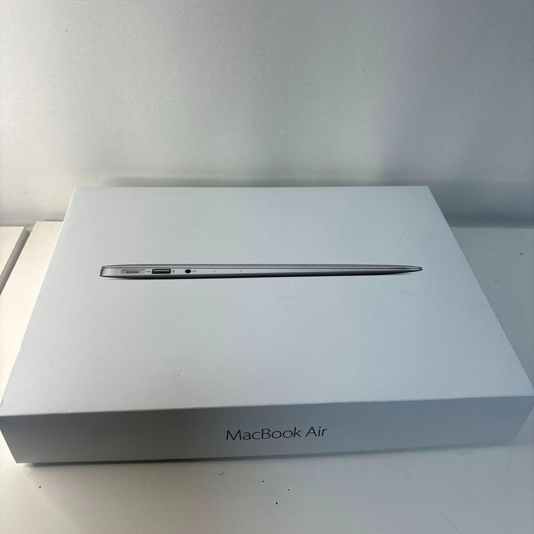 MacBook本体 MacBook Air i5-5350U 8GB SSD256GB A1466