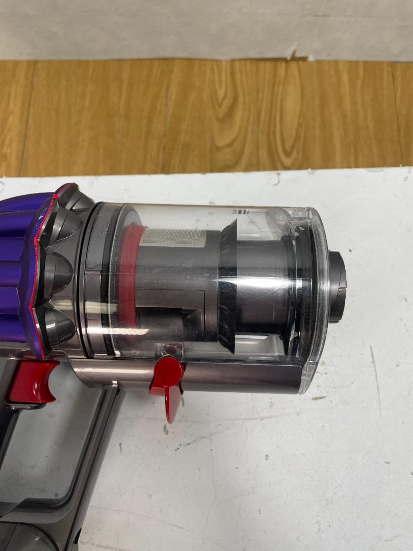 Y☆717 　ダイソン 掃除機　Digital slim fluffy　SV18