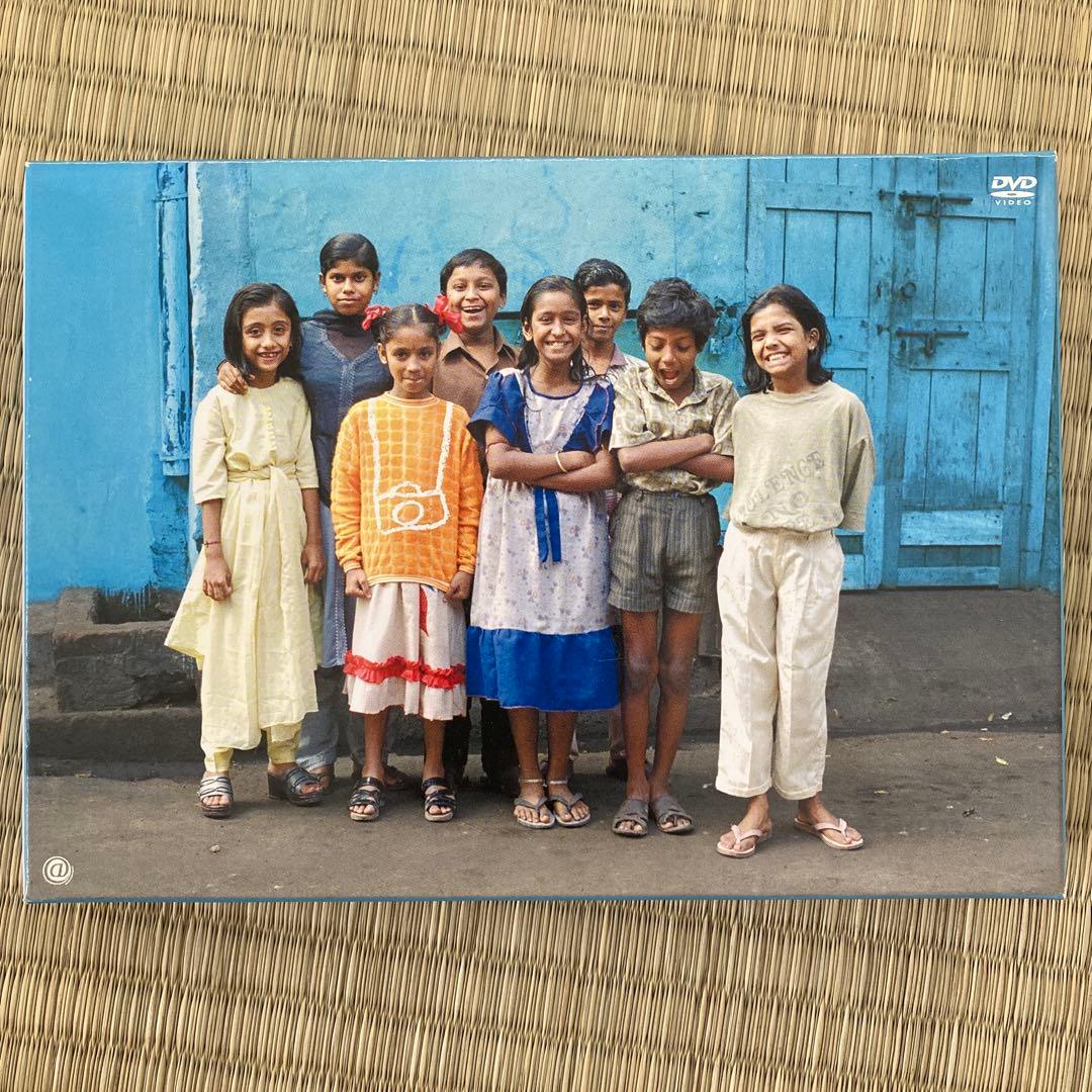 【美品】『（特別版）未来を写した子どもたち』（ポストカードブック付）