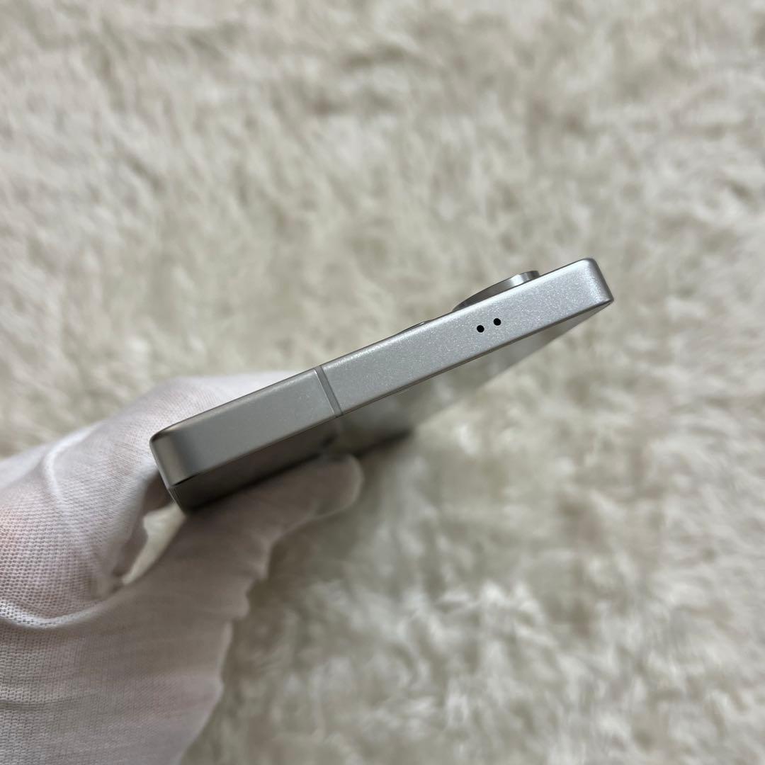 ★ Galaxy S25 ultra 256GB ホワイトシルバー美品j06