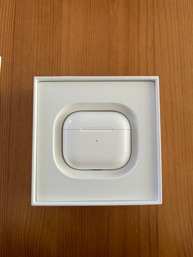 Lightning 充電ケース付き AirPods 第3世代 フルセット