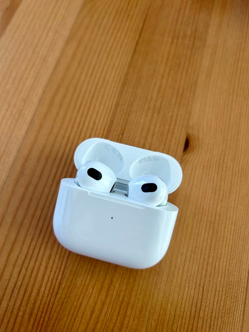 Lightning 充電ケース付き AirPods 第3世代 フルセット