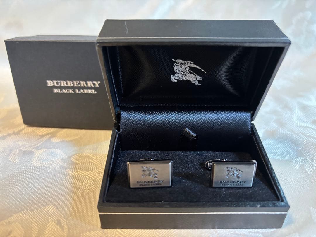 【新品未使用】BURBERRY BLACK LABEL ロゴ カフスボタン
