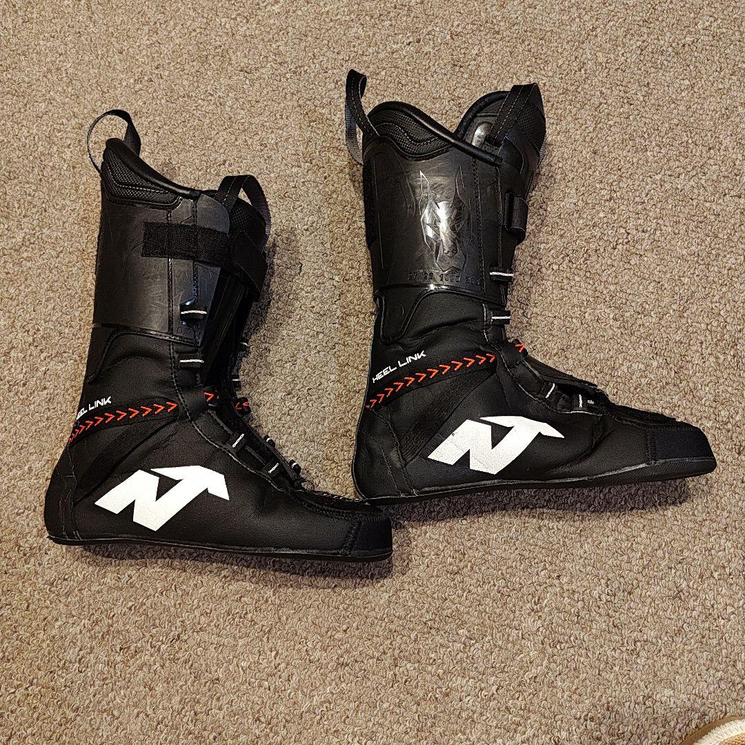 ノルディカドーベルマン5RD S 25.5