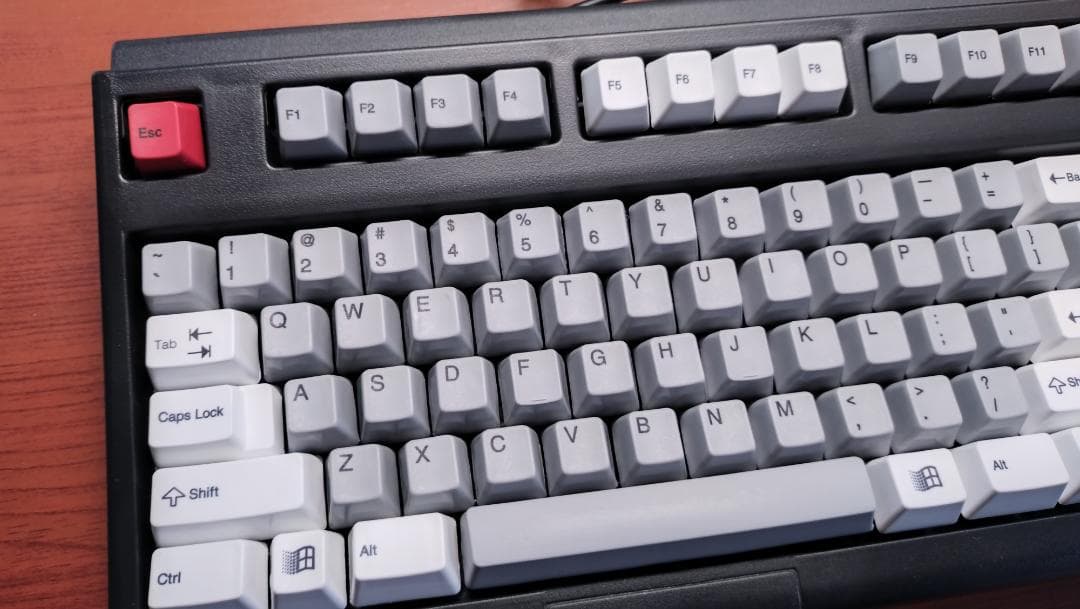 【全キー動作確認済美品／赤Esc】UNICOMP Model M UA40P4A