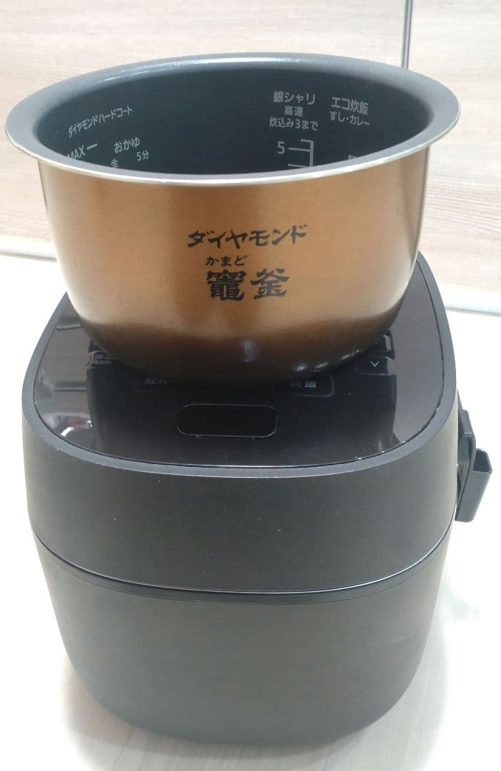 Panasonic おどり炊き 可変圧力IH SR-MPW10E8 5.5号