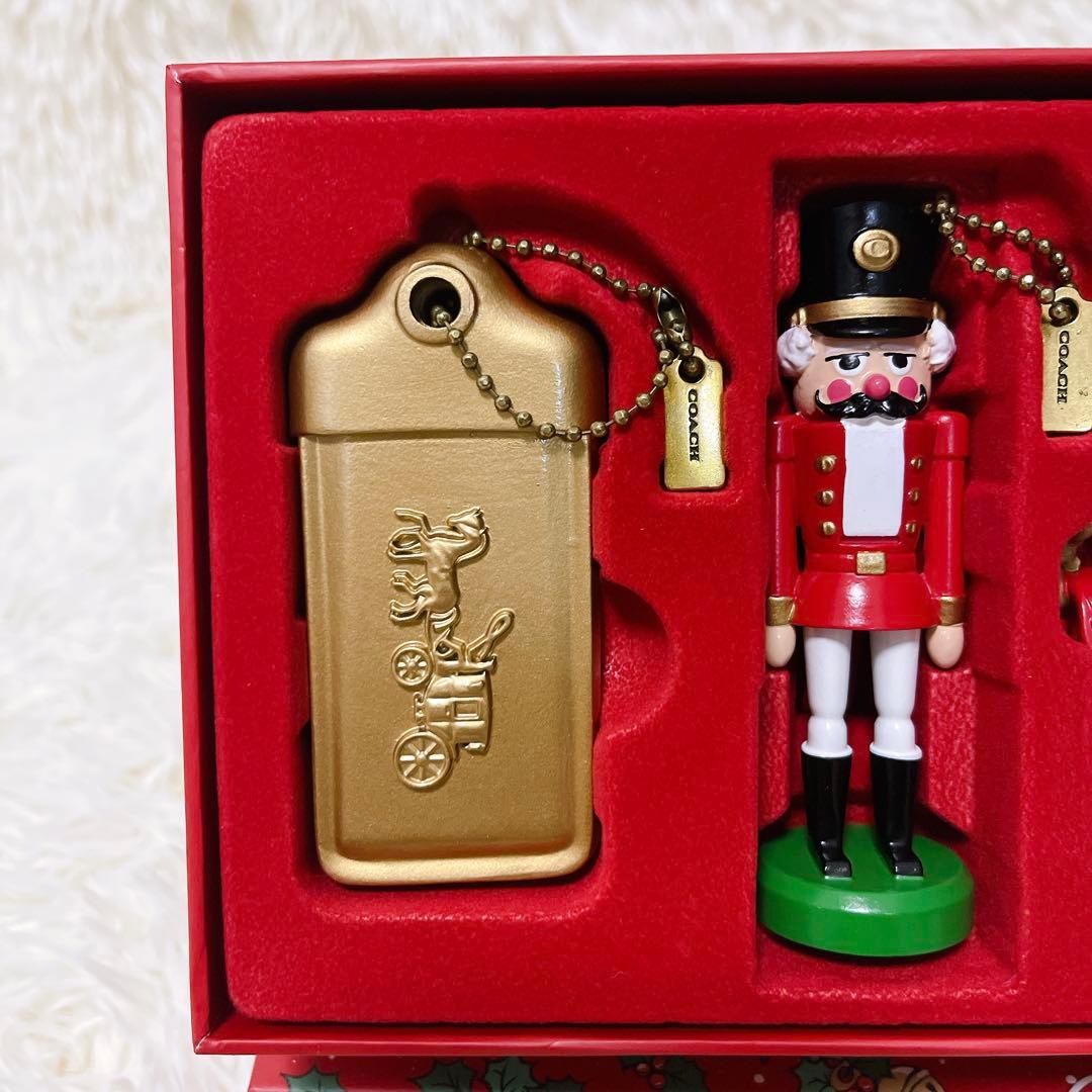 未使用級✨非売品✨COACH コーチ オーナメント チャーム クリスマス