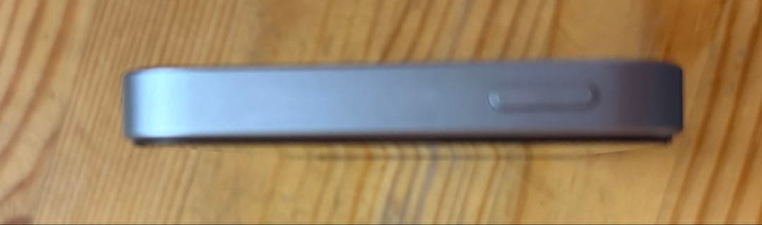 Apple iPhone SE 本体