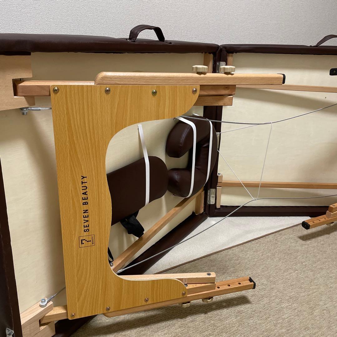 【幅70センチ】折りたたみ式　マッサージベッド　施術台　エステ　マッサージ