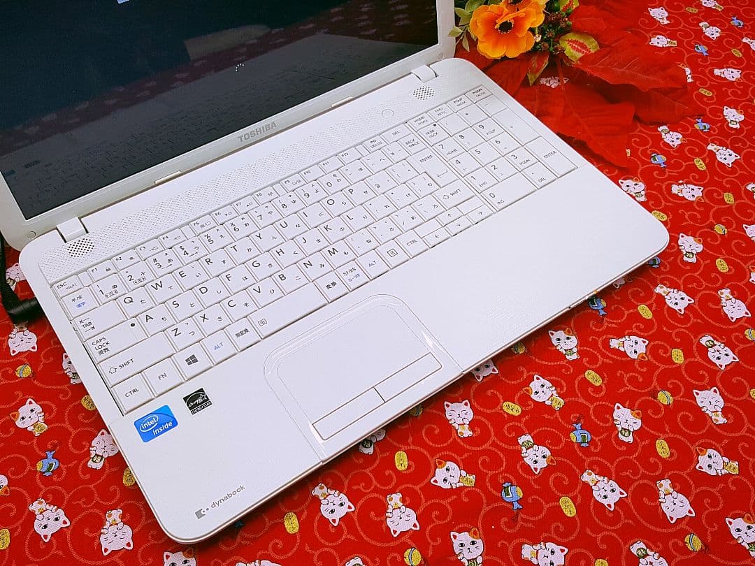 美品！東芝 HDD500GB 綺麗なホワイトノートパソコン！Win10 動画編集