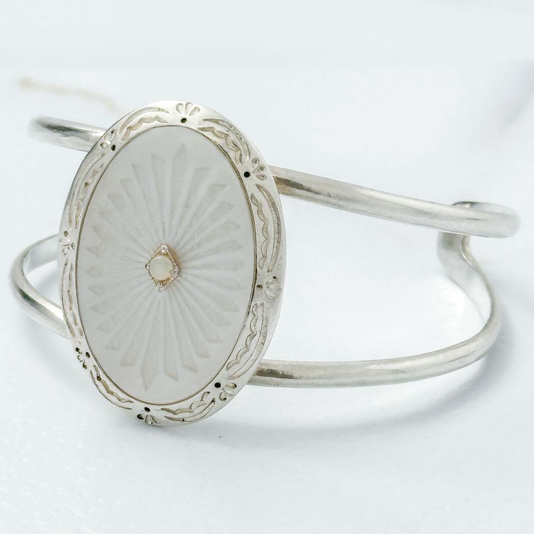 agete アガット　シルバー　シェル　バングル　オパール　オーバル